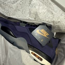Jordan 4 Lakers Brand New Size 10.5 !!!