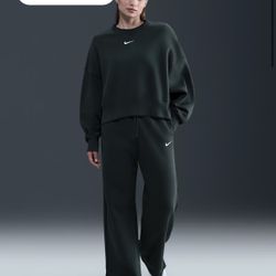 Women's Nike High-Waisted Wide-Leg Pants