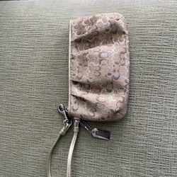 Brand name purses FOR SALE! 