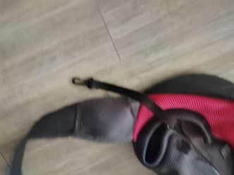Hands-free pet sling carrier