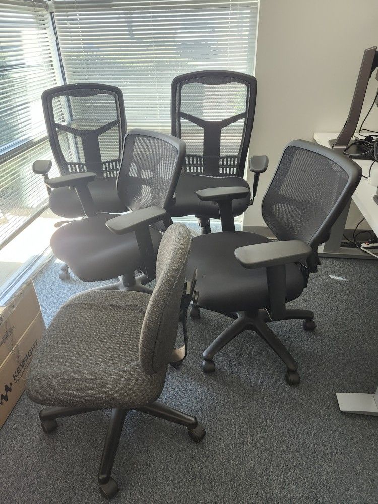 Desk Chairs