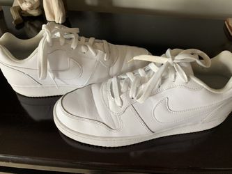 Nike Mens Leather Shoes 10.5 New! 