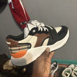 Burberry Kicks