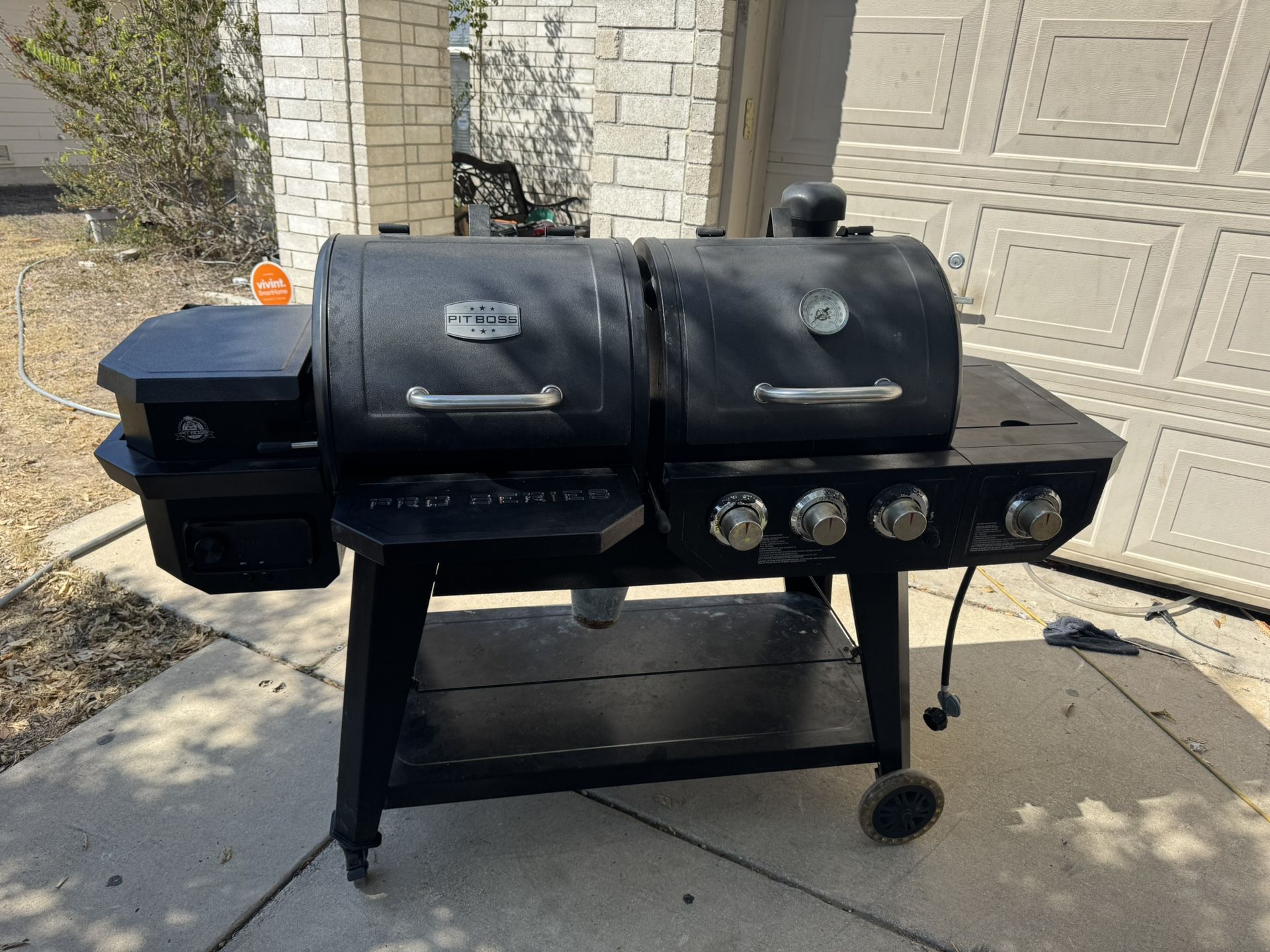 Pit Boss Pro Series