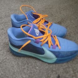 Nike