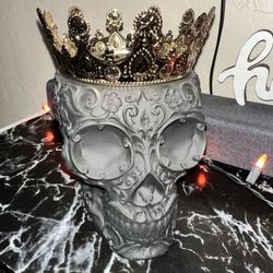 Skull Candle Holder