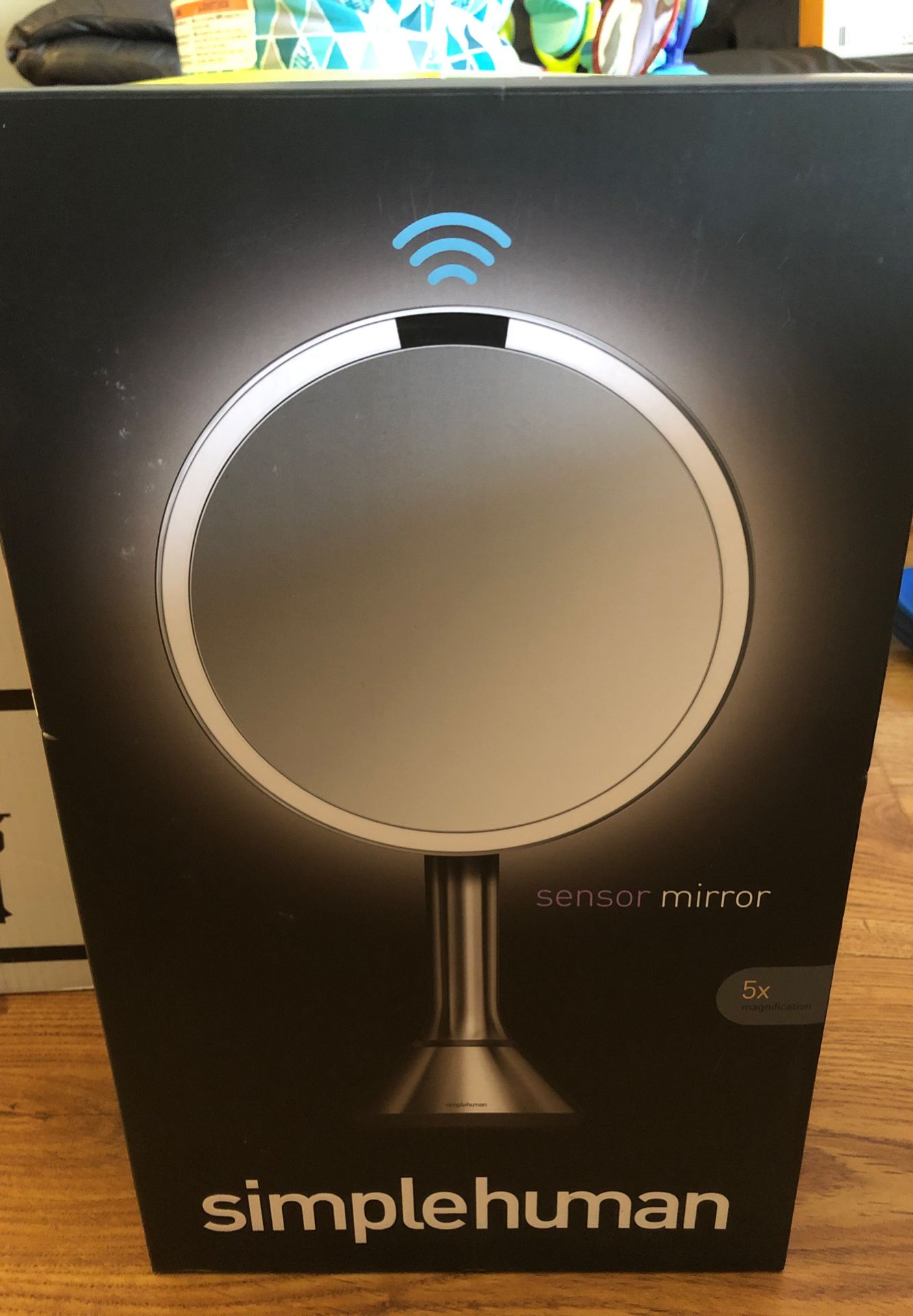 simplehuman 8" Round Sensor Makeup Mirror with Touch-Control Brightness, 5x Magnification Rechargeable and Cordless, Brushed Stainless Steel