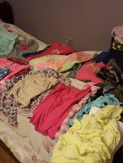tons of clothes $2 each size 8 to 14 girls