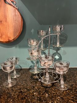 Vintage Wine Glass Set With Stand