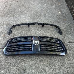 Ram 1500 Front Grille