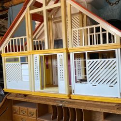Vintage Barbie Doll House With Accessories 