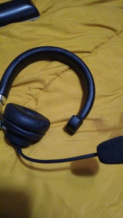 Bluetooth headphones