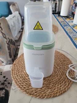 Momcozy bottle warmer