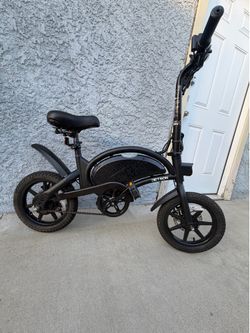 Jetson bolt pro (comes with a charger)