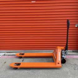 Doosan manual hand pallet jack. 