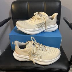 Hoka Mach 6/ Size 10B Women’s $95