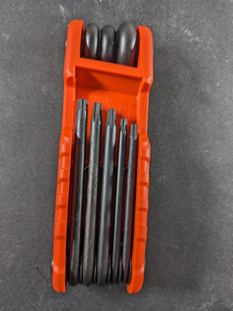 Klein Tools 70540M Compact Folding Hex Key Set is a versatile hand tool 8-key