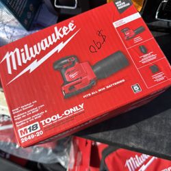 Milwaukee Sander 