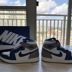 Jordan 1 True Blue