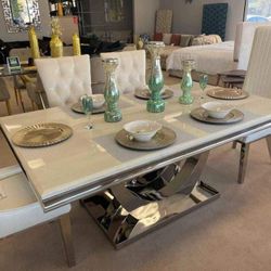 Kerwin 7 Pcs Dining Room Set Table and 6 Chairs With İnterest Free Payment Options 