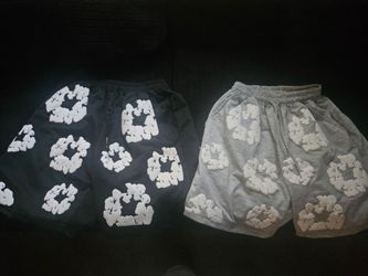 Men's small denim tear shorts