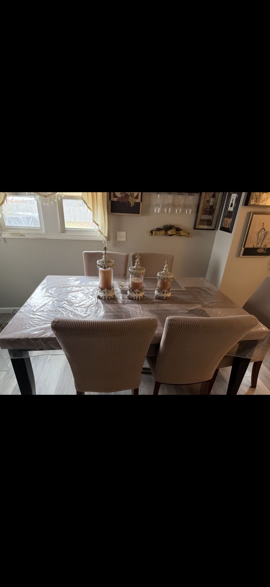 Free Marble Table No Chairs