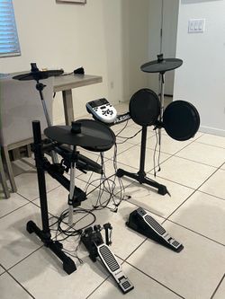 Alesis DM7X Session Electronic Drumset