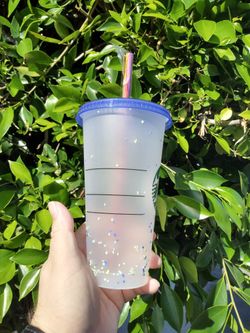 Starbucks Cup Color Changing Confetti Reusable Cold Cup With Straw 24 oz 