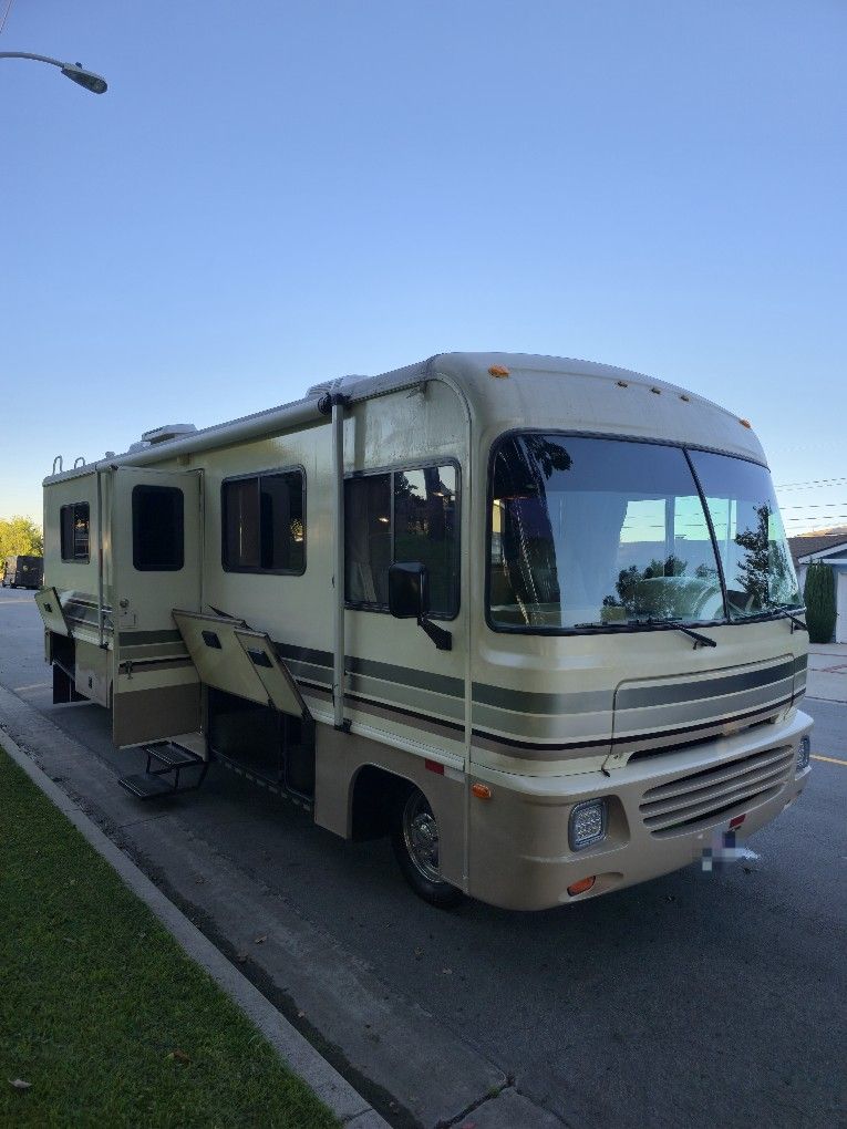 1996 Fleetwood Southwind Storm