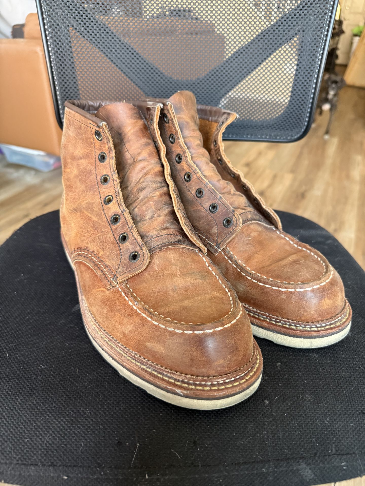Red Wing Classic Moc #1907 Size 10.5 D - Worn less than 10 times