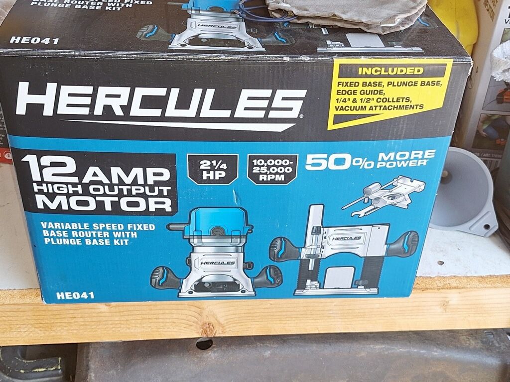 Variable Speed Fixed Base Router w/ Plunge Base Kit