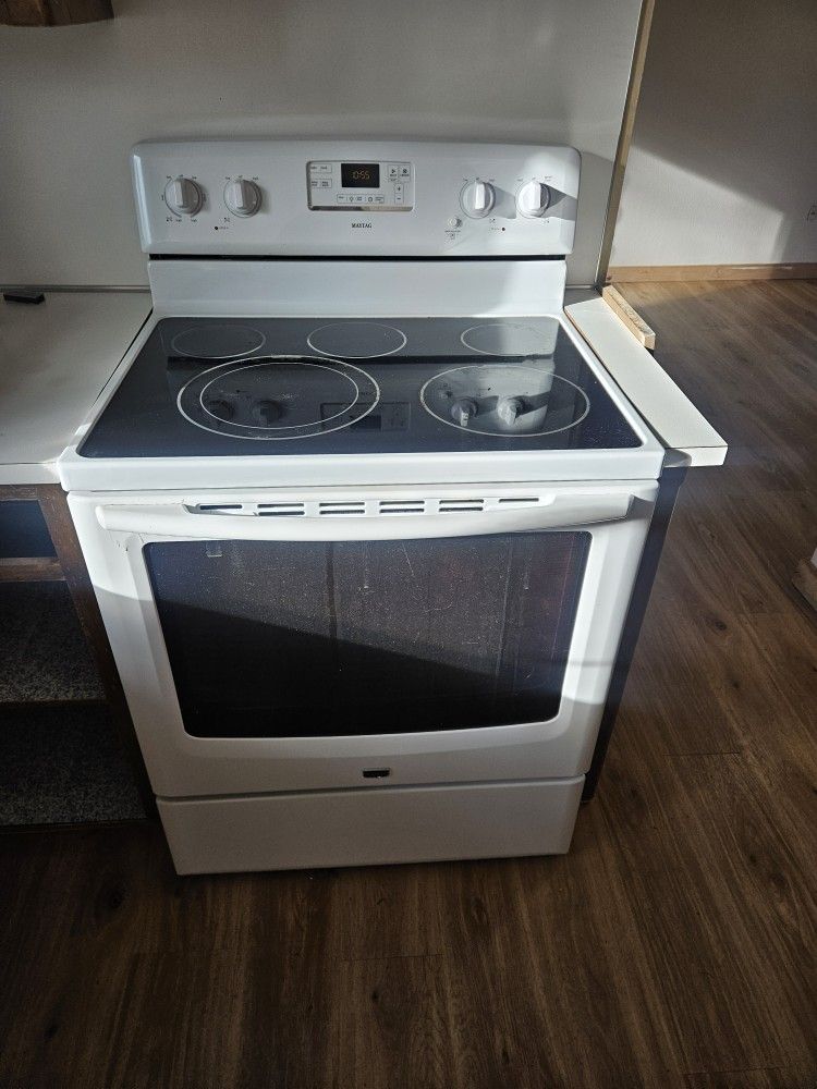Maytag Stove 