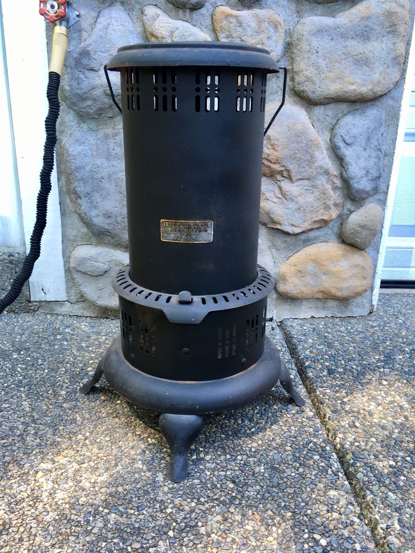 VINTAGE United States Stove Co Kerosene Heater Model US89-P Tennessee