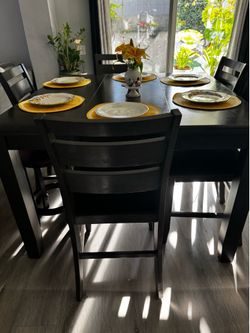 Dinning table