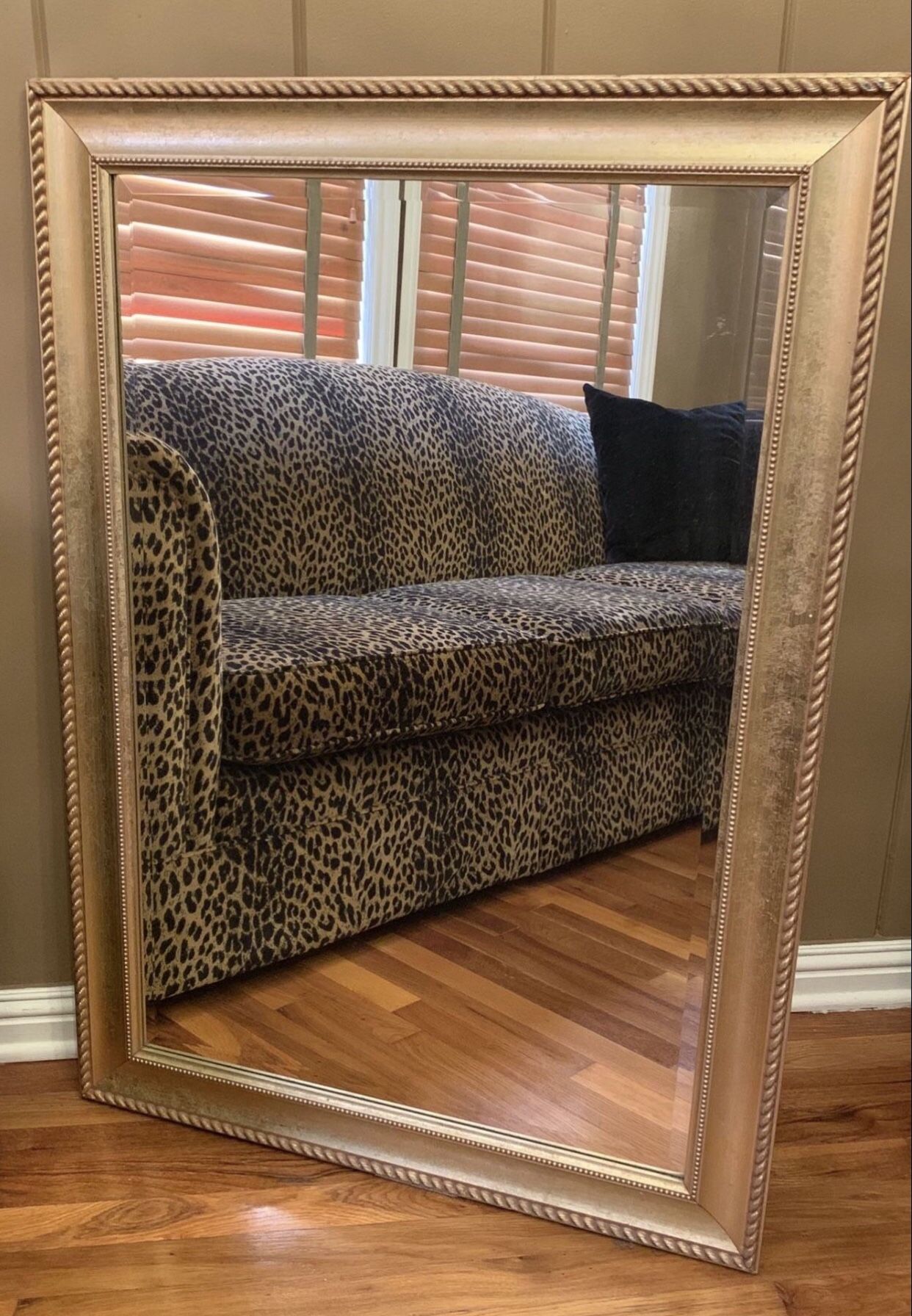 Gold beveled mirror 42 x 30 Espejo Dorado $40