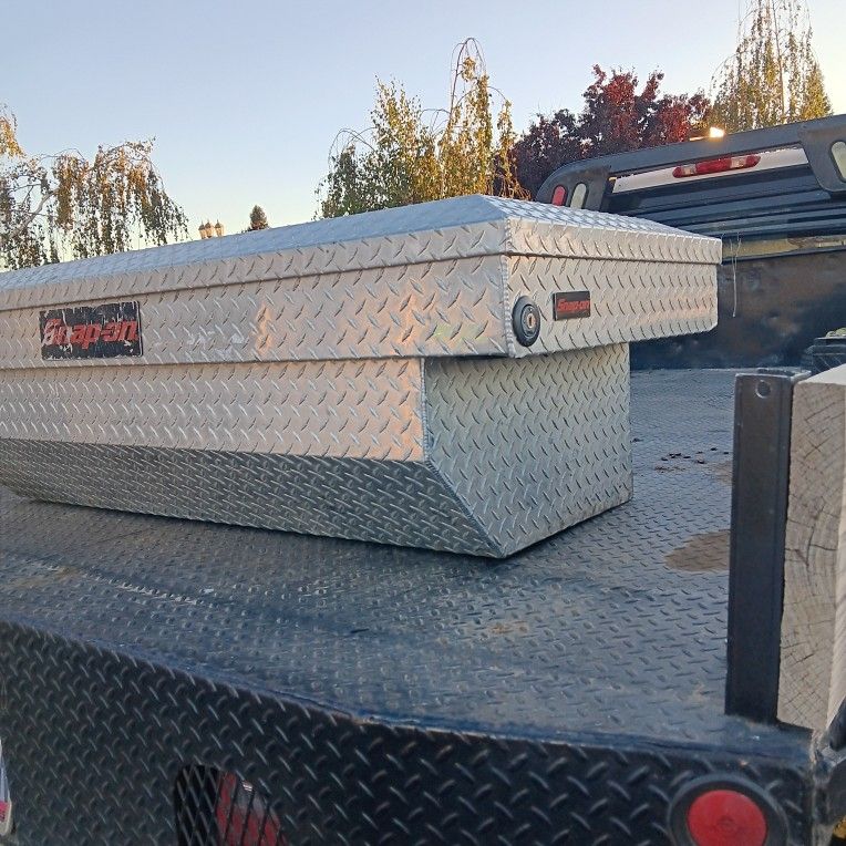 Metal Tool Box