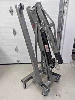 Pittsburgh 1-Ton Foldable Shop Crane / Engine Hoist