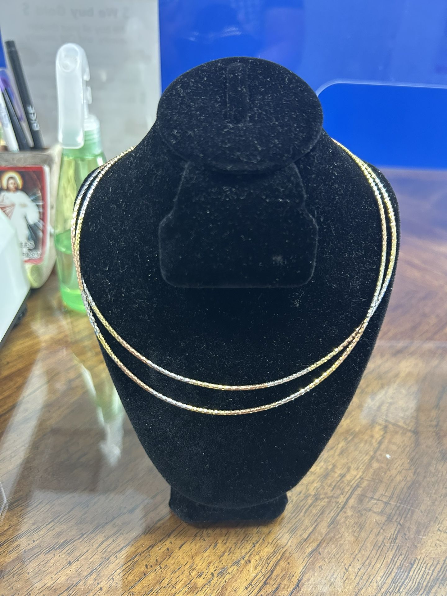 14k gold Omega Colar Chain 16 Inches 14.4 Grams Pick Up Only!!