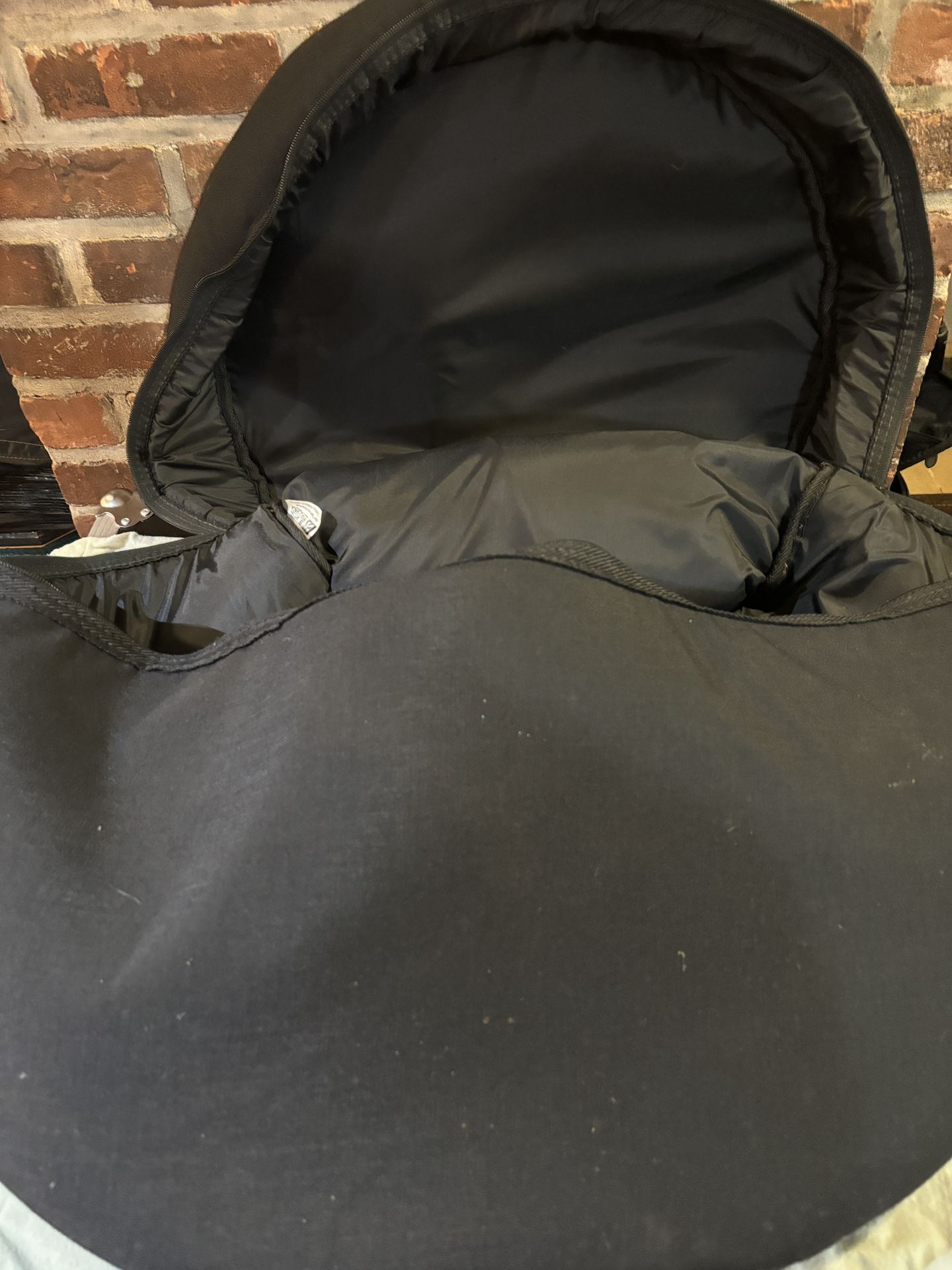 Humes and Berg Tuxedo brand bass drum padded/lined bag size 14 x 20 in black Cordura