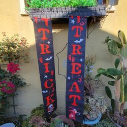 New Halloween Porch Signs Banners