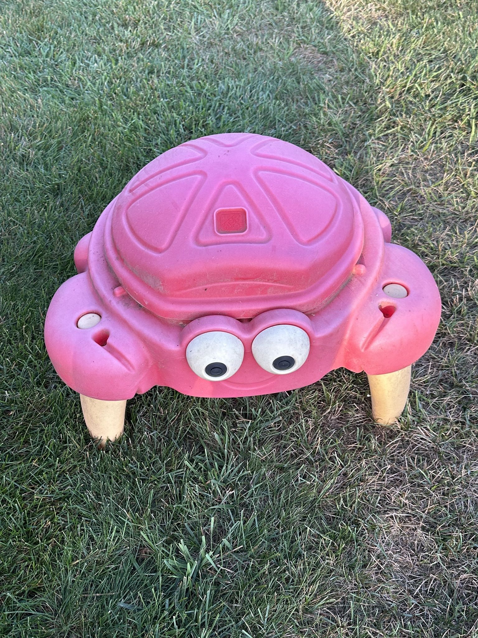 Sand box crab By step2