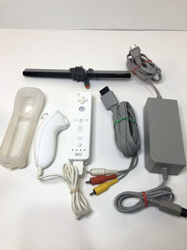 Nintendo Wii Complete Hookup Kit Bundle With Controller, Joystick