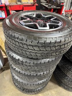 2025 Ford Bronco Outer Banks OEM 18" Alloy Wheels & Tires (Set of 5)