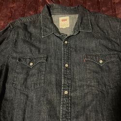 Levi’s Denim Pearl Snap Button Up Shirt