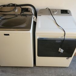 Maytag Washer & Gas Dryer