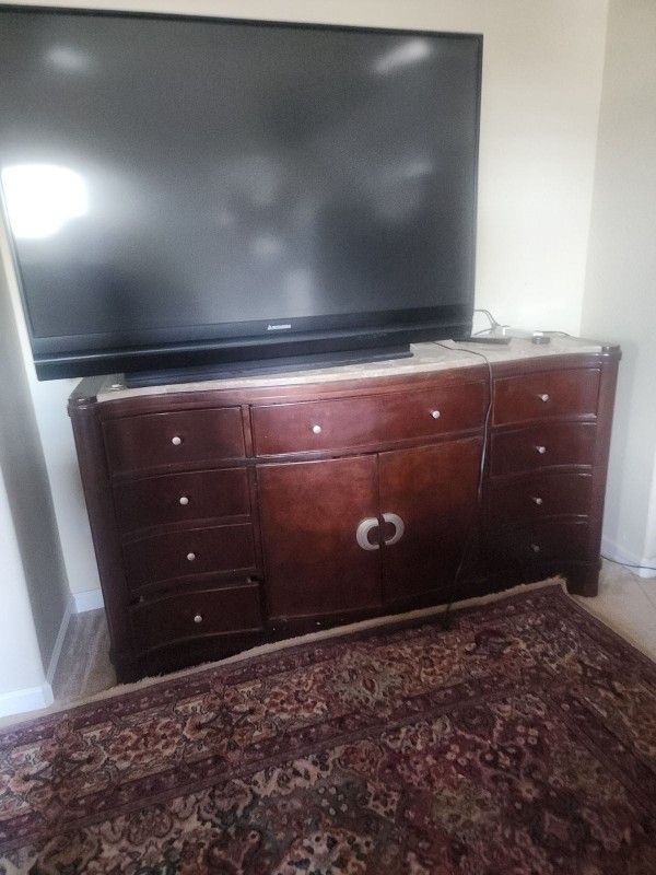 Large Dresser Free