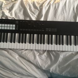 Novation 61 Key Midi Keyboard 