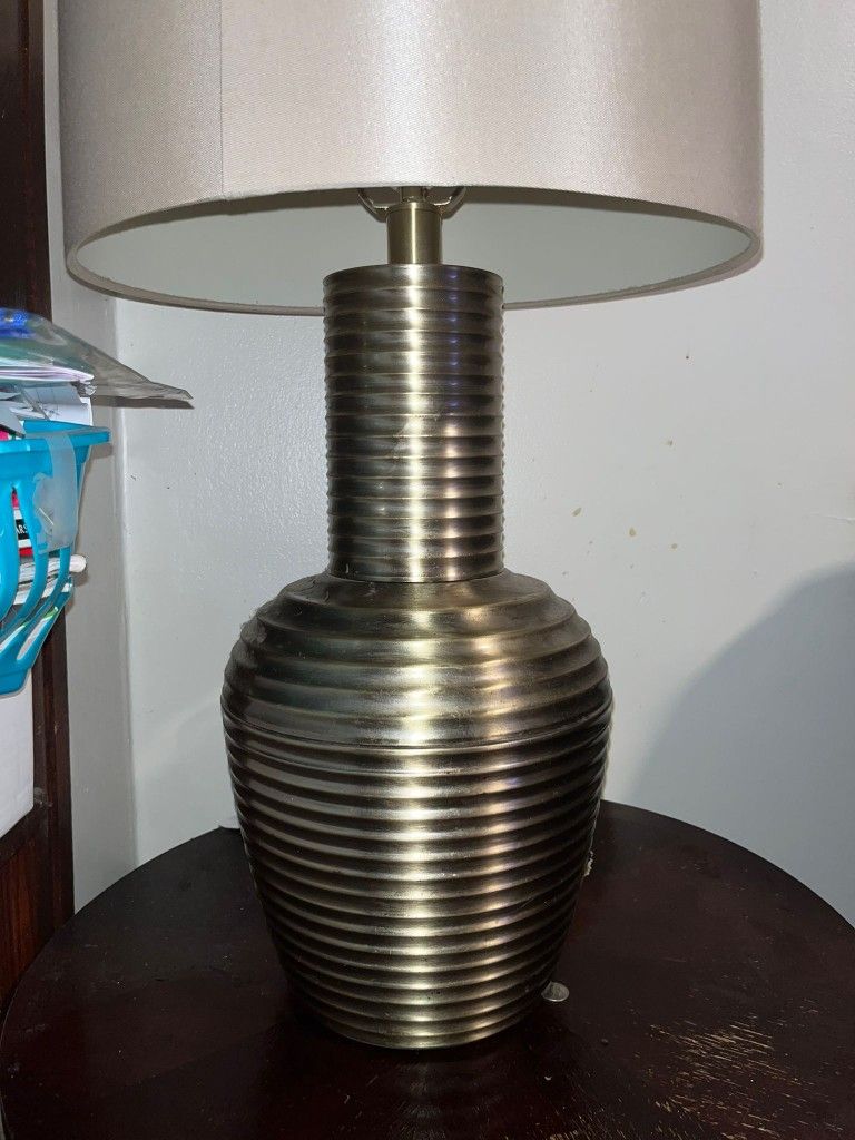 Lamps & Side Tables