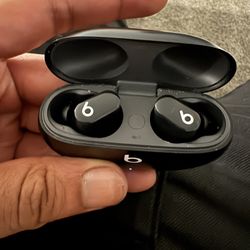 Beats Wireless Headphones 