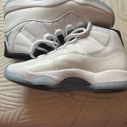 Jordan 11 Legend Blue Size 10